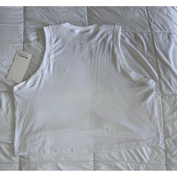 Lululemon SWIFTLY HIGH LOW CROPPED TANK TOP WHITE SIZE 12 Word Logo NWT - Picture 8 of 9